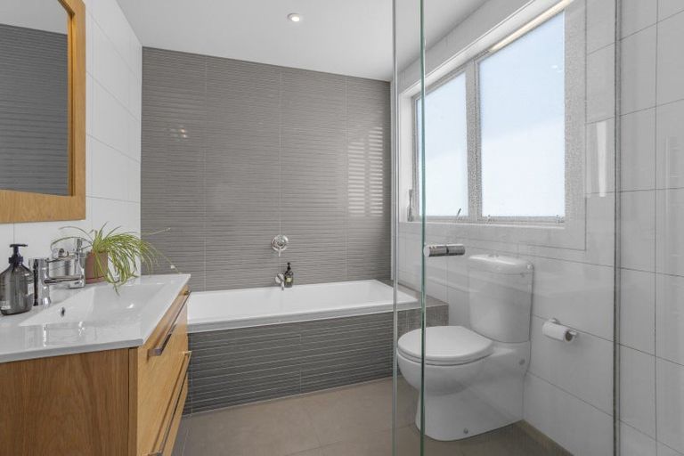 Photo of property in 12-14 Westwood Avenue, Greytown, 5712