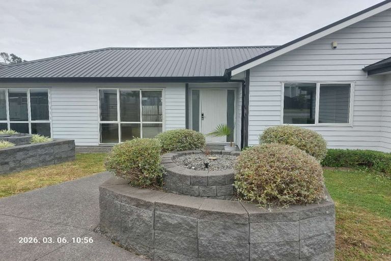 Photo of property in 37 Pukemarino Road, Waimauku, 0812