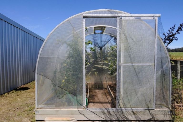 Photo of property in 192 Waihao Back Road, Waimate, 7979