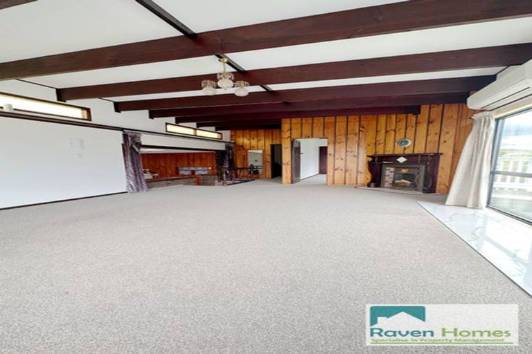 Photo of property in 20 Humphrey Kemp Avenue, Henderson, Auckland, 0612