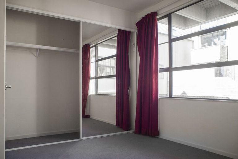 Photo of property in Pirie Street Townhouses, 18/35u Pirie Street, Mount Victoria, Wellington, 6011