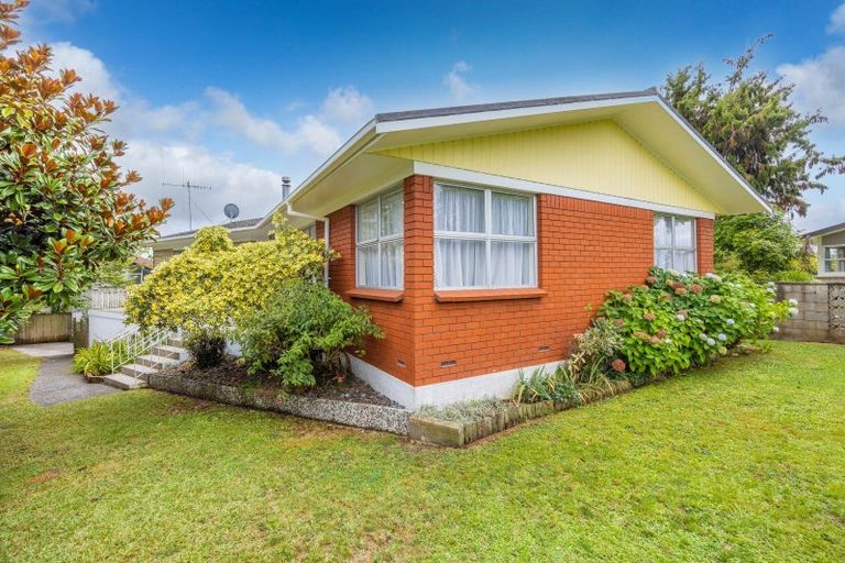 Photo of property in 8 Pelorus Street, Glenview, Hamilton, 3206
