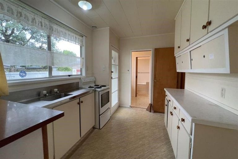 Photo of property in 18 Carbery Place, Manurewa, Auckland, 2102