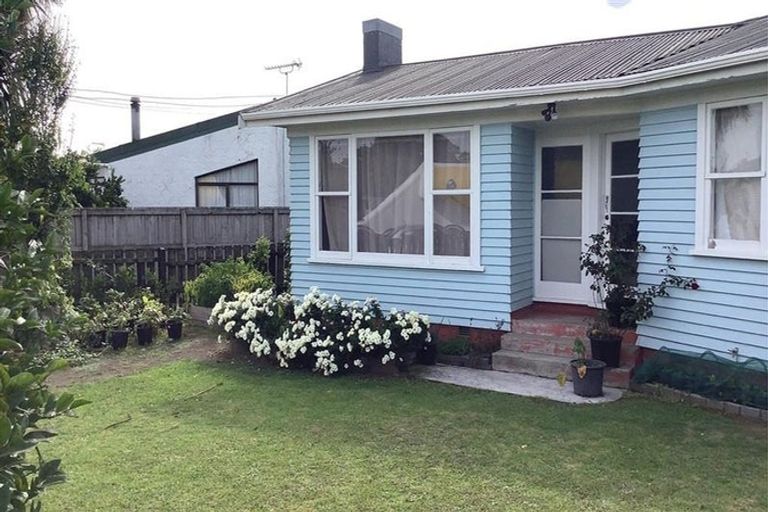 Photo of property in 1/6 Hunua Road, Papakura, 2110