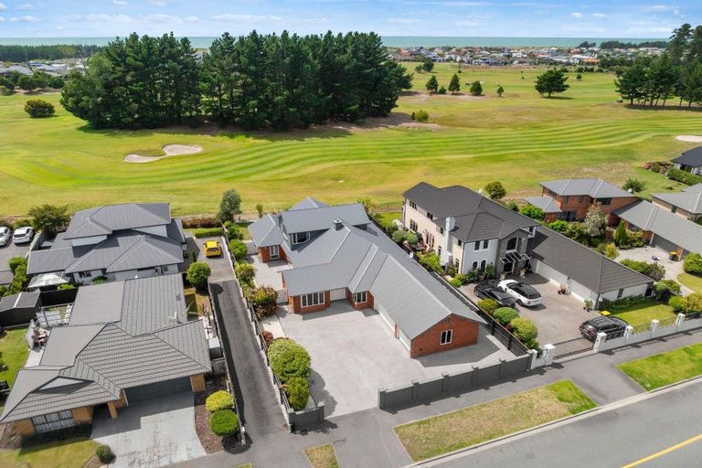Photo of property in 512 Bower Avenue, Parklands, Christchurch, 8083