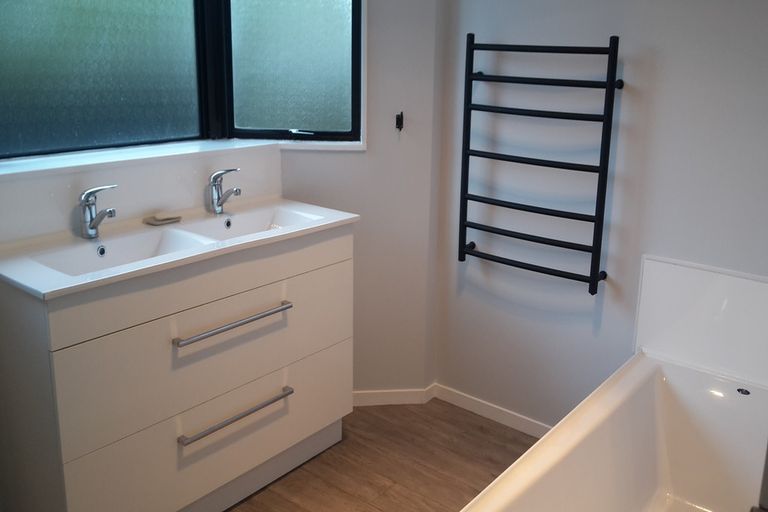 Photo of property in 74 Harrisville Road, Tuakau, 2121