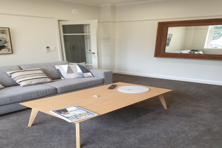 Photo of property in Fountain Court, 48u9 Oriental Parade, Oriental Bay, Wellington, 6011