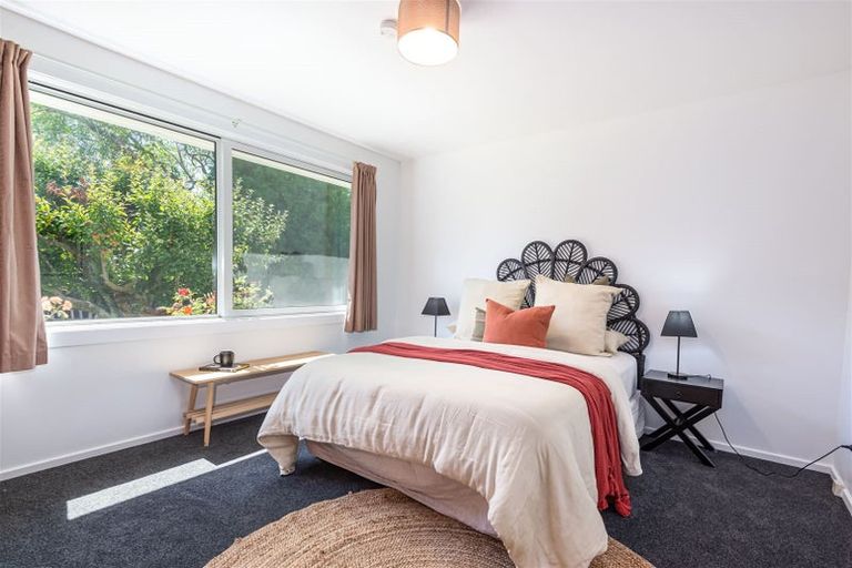 Photo of property in 8 Camberwell Place, Avonhead, Christchurch, 8042