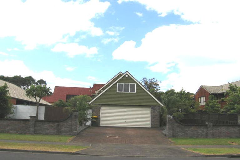 Photo of property in 32 Manutara Avenue, Forrest Hill, Auckland, 0620
