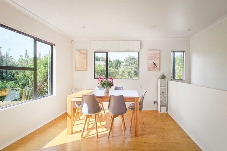 Photo of property in 49a Flaxdale Street, Birkdale, Auckland, 0626