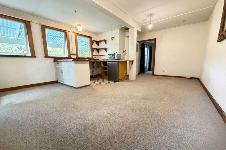 Photo of property in 32 Renwick Place, Nelson South, Nelson, 7010