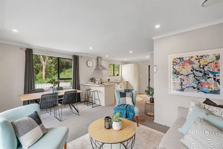 Photo of property in 64 Omapere Street, Whitby, Porirua, 5024