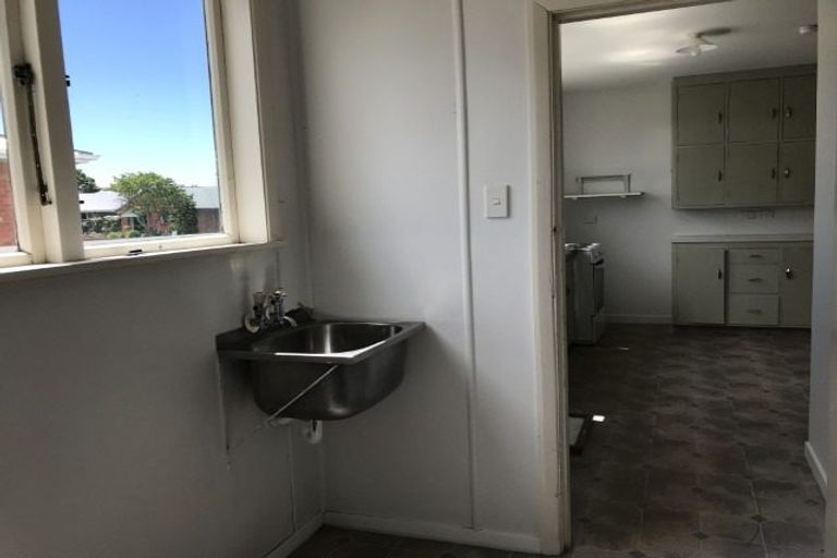 Photo of property in 130 Kermode Street, Ashburton, 7700