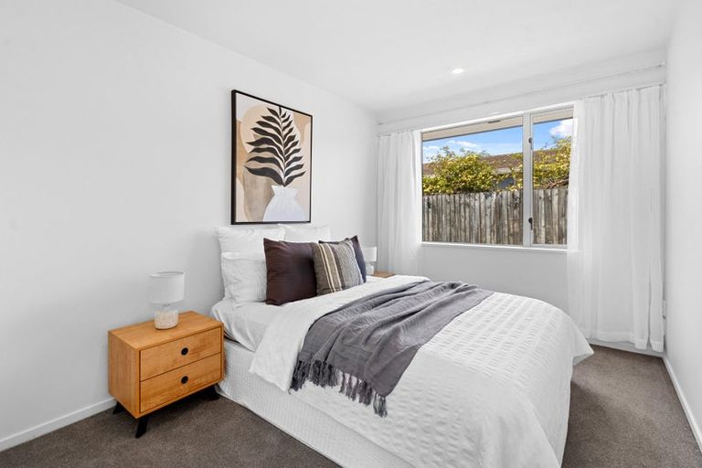 Photo of property in 17b Division Street, Riccarton, Christchurch, 8041
