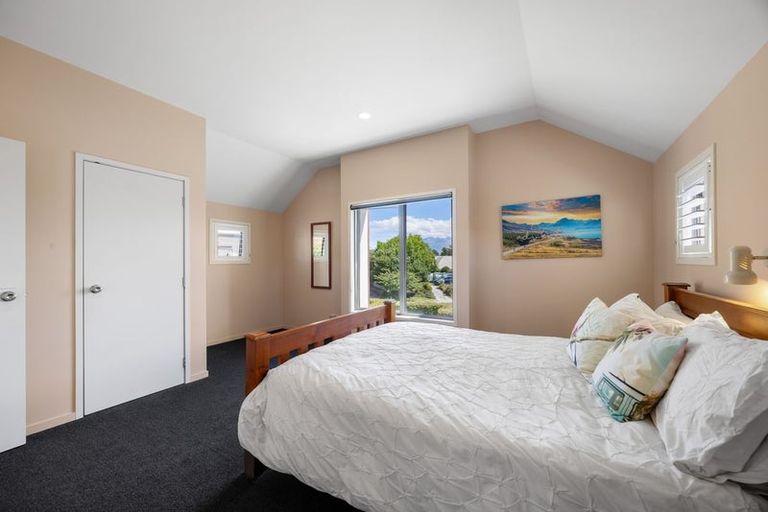 Photo of property in 9 Meadowbrook Place, Wanaka, 9305