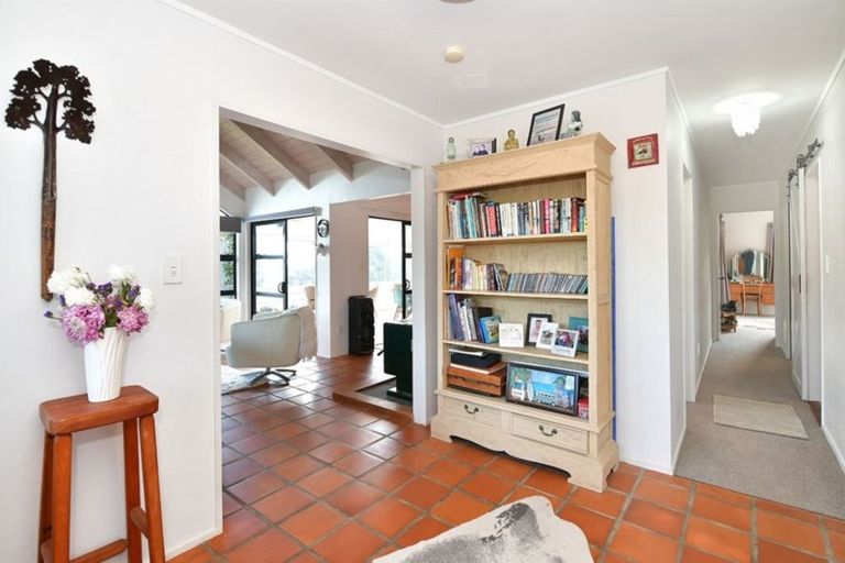 Photo of property in 75 Pipitiwai Drive, Helensville, Kaukapakapa, 0871