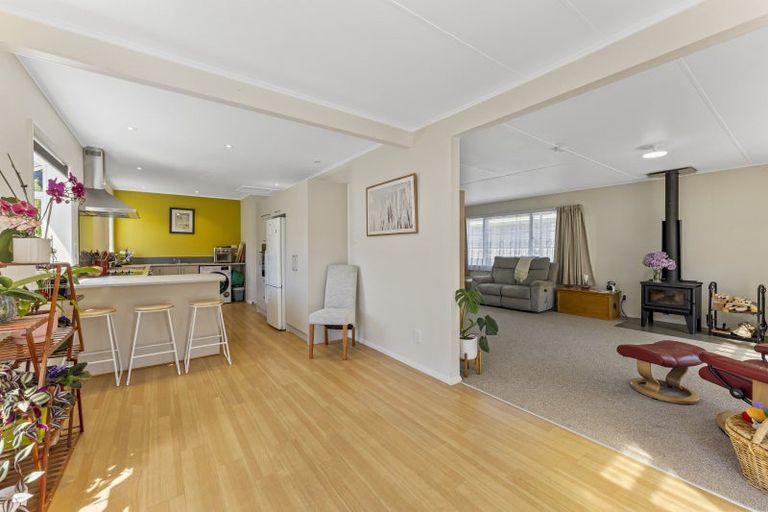 Photo of property in 113 Hine Road, Wainuiomata, Lower Hutt, 5014