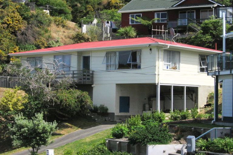 Photo of property in 19 Wye Street, Island Bay, Wellington, 6023