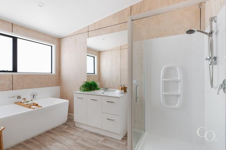 Photo of property in 79 Kaitemako Road, Welcome Bay, Tauranga, 3112