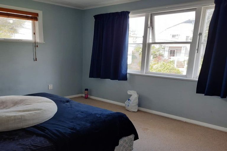 Photo of property in 9 Highbury Road, Highbury, Wellington, 6012