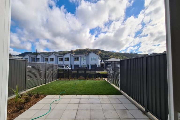 Photo of property in 36 Pateke Drive, Kenepuru, Porirua, 5022