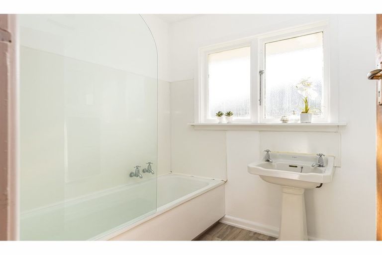 Photo of property in 106 Harris Crescent, Papanui, Christchurch, 8053