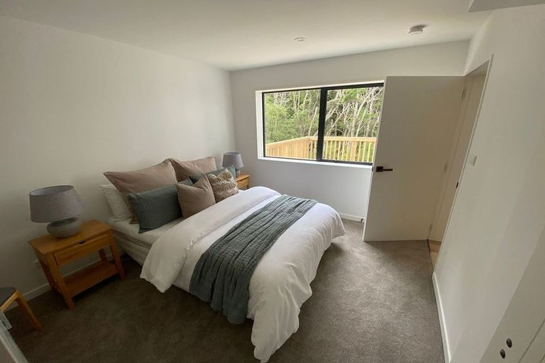Photo of property in 3 Satchell Place, Birkenhead, Auckland, 0626