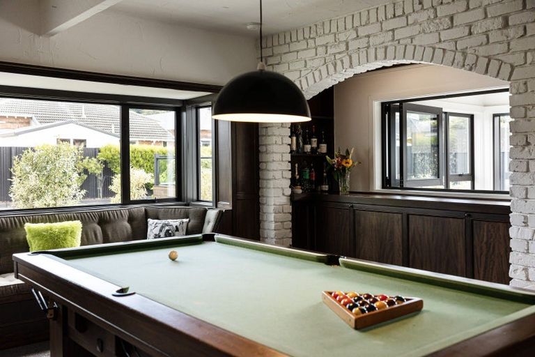 Photo of property in 215 Bay View Road, Saint Clair, Dunedin, 9012