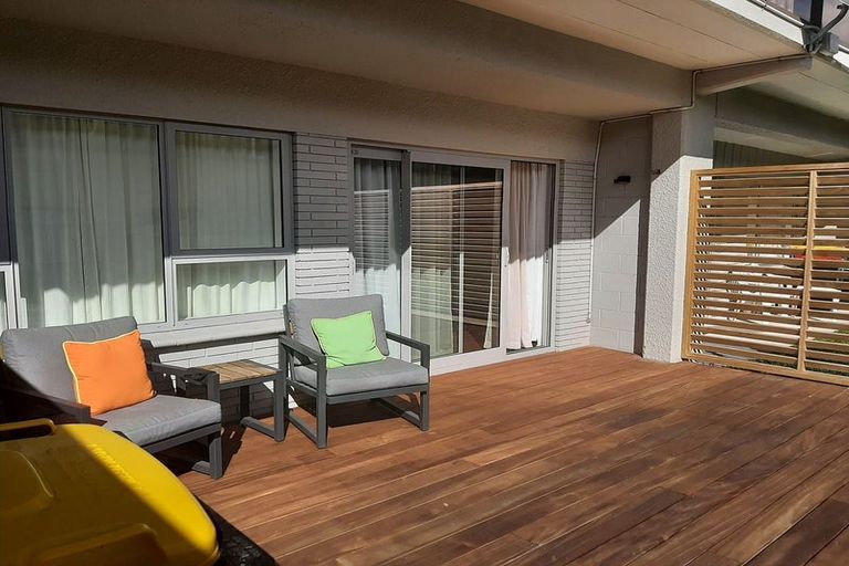 Photo of property in 40 Maunganui Road, Mount Maunganui, 3116