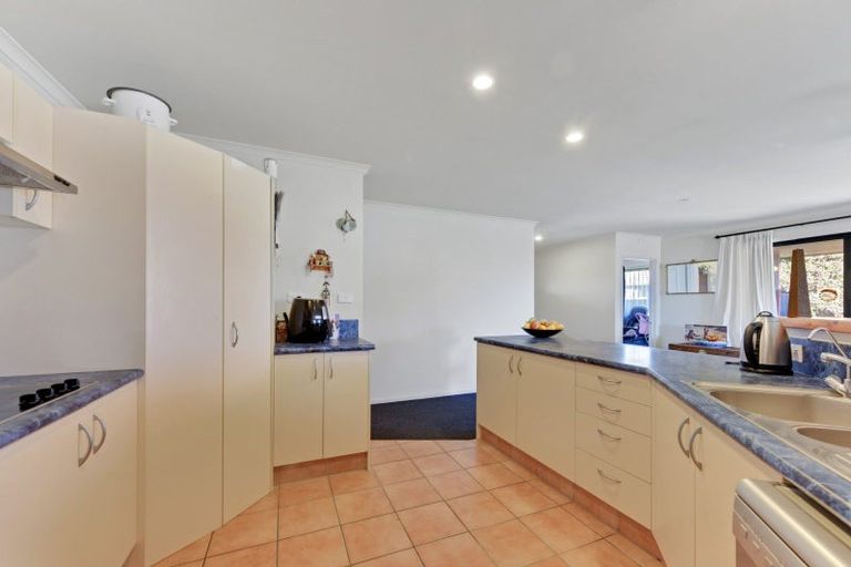 Photo of property in 18 Monaco View, Stoke, Nelson, 7011