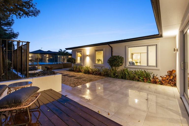 Photo of property in 43 Oakgrove Drive, Rangiora, 7400
