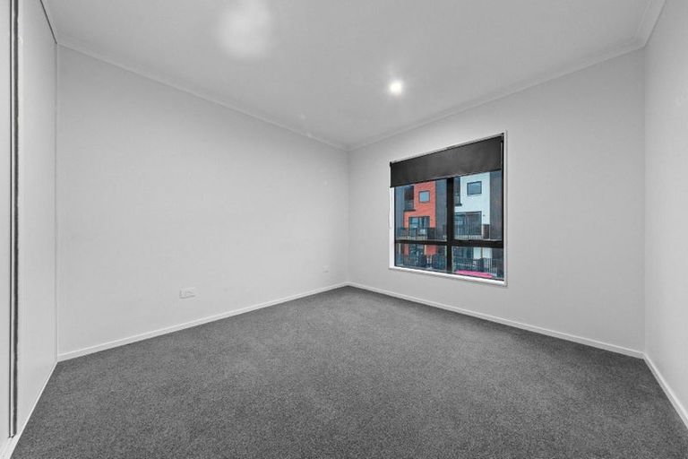 Photo of property in 2 Shortfin Place, Flat Bush, Auckland, 2019