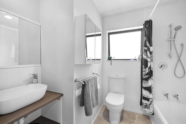 Photo of property in 26c Richmond Street, Fitzroy, New Plymouth, 4312