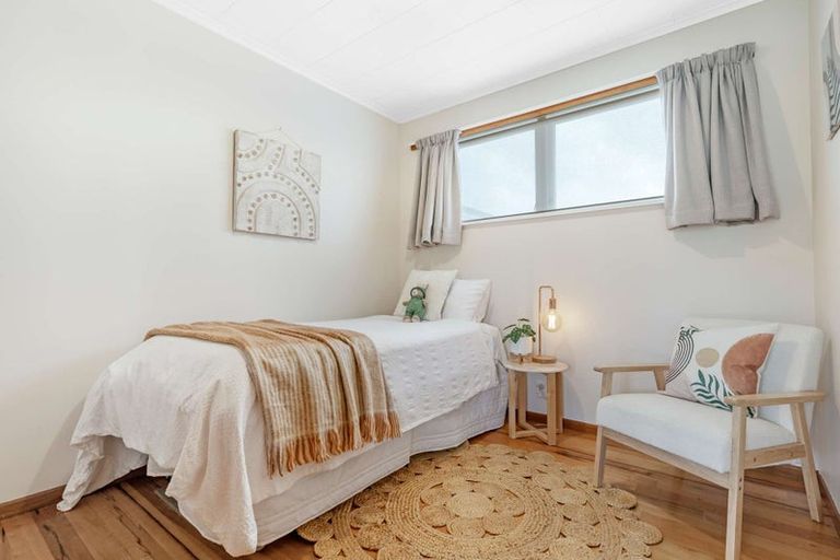 Photo of property in 32 Woodford Avenue, Brookfield, Tauranga, 3110