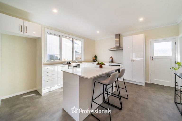 Photo of property in 56 Brentwood Street, Trentham, Upper Hutt, 5018