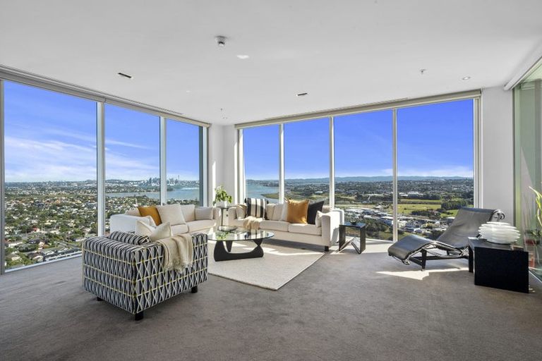 Photo of property in Sentinel Apartments, 2703/3 Northcroft Street, Takapuna, Auckland, 0622