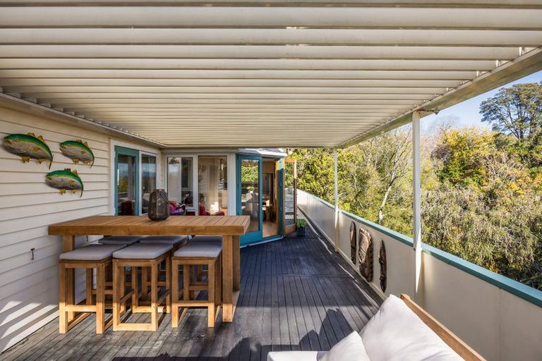 Photo of property in 55 Valley Road, Cashmere, Christchurch, 8022