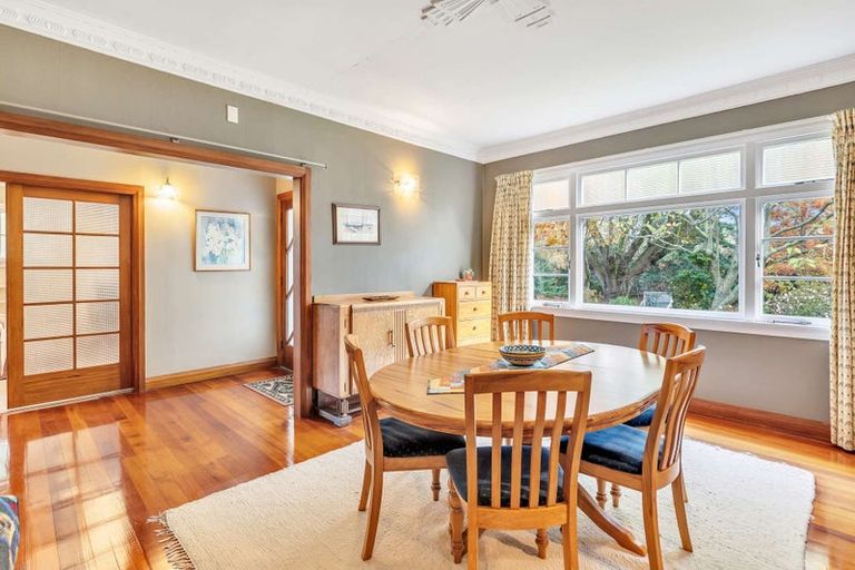 Photo of property in 6 Awatea Terrace, Hokowhitu, Palmerston North, 4410