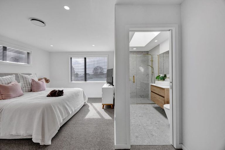 Photo of property in 12a Kauri Street, Merrilands, New Plymouth, 4312