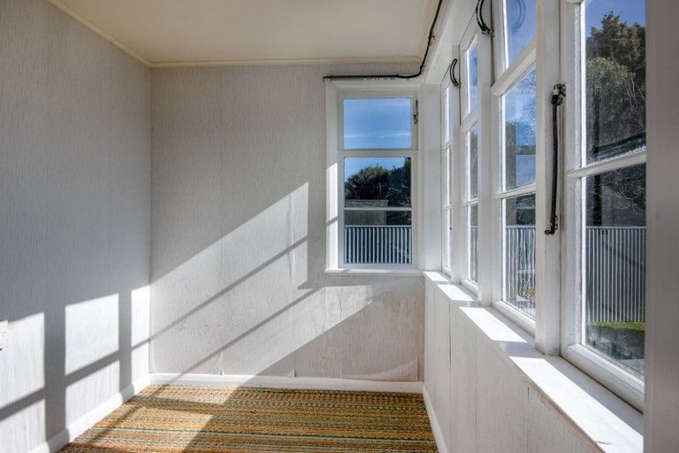 Photo of property in 129 Savage Crescent, West End, Palmerston North, 4412