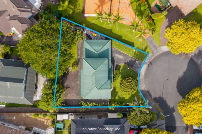 Photo of property in 16 Cumbrian Place, Conifer Grove, Takanini, 2112