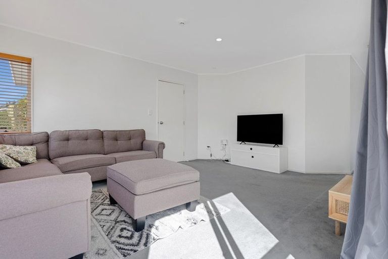 Photo of property in 678d Te Atatu Road, Te Atatu Peninsula, Auckland, 0610