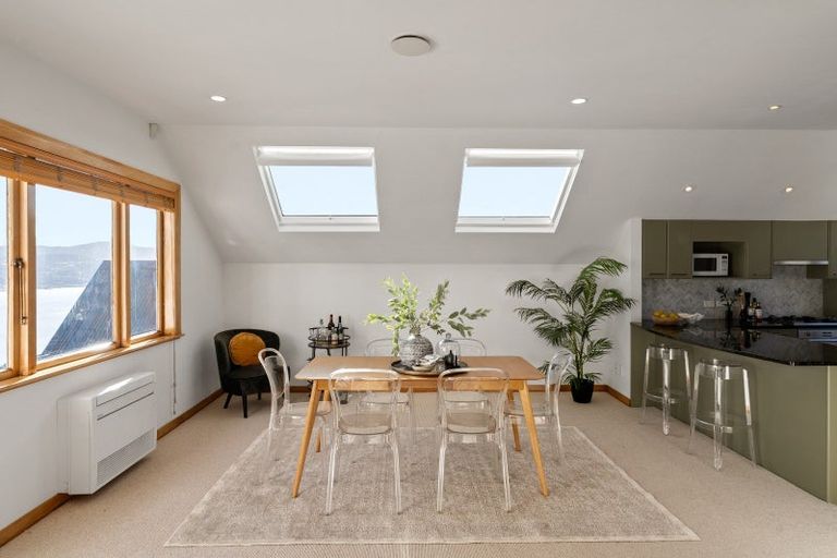 Photo of property in 78 The Crescent, Roseneath, Wellington, 6011