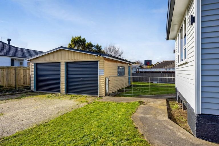 Photo of property in 178 South Road, Hawera, 4610