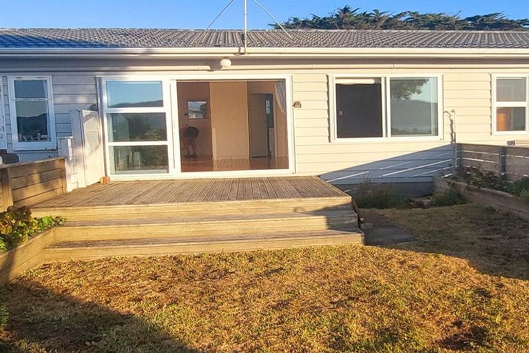 Photo of property in 127-129 Manly Street, Paraparaumu Beach, Paraparaumu, 5032