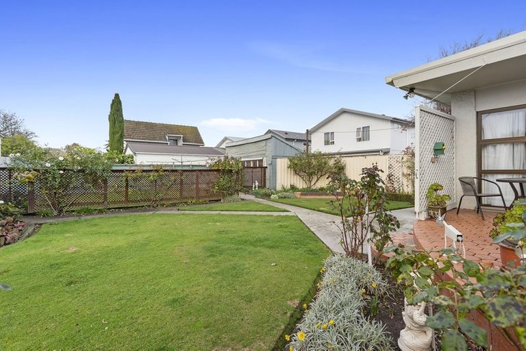 Photo of property in 8 Macann Lane, Spreydon, Christchurch, 8024