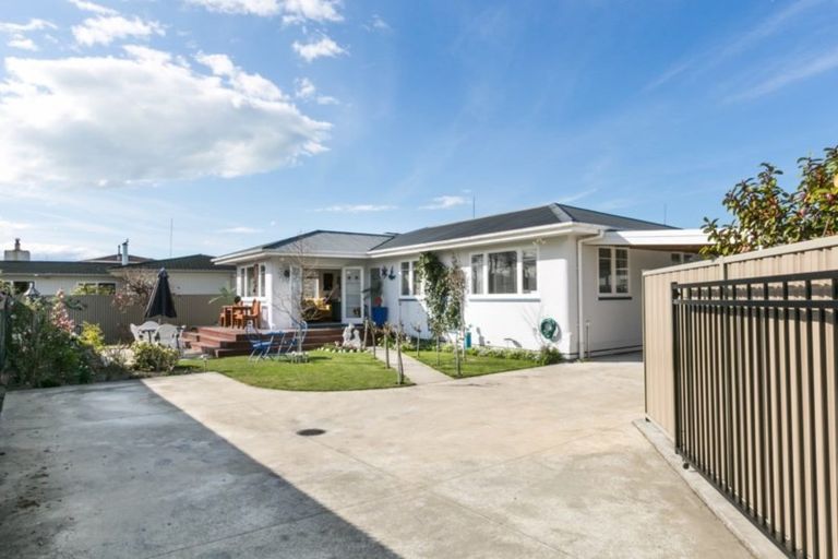 Photo of property in 9a Cornwall Road, Taradale, Napier, 4112