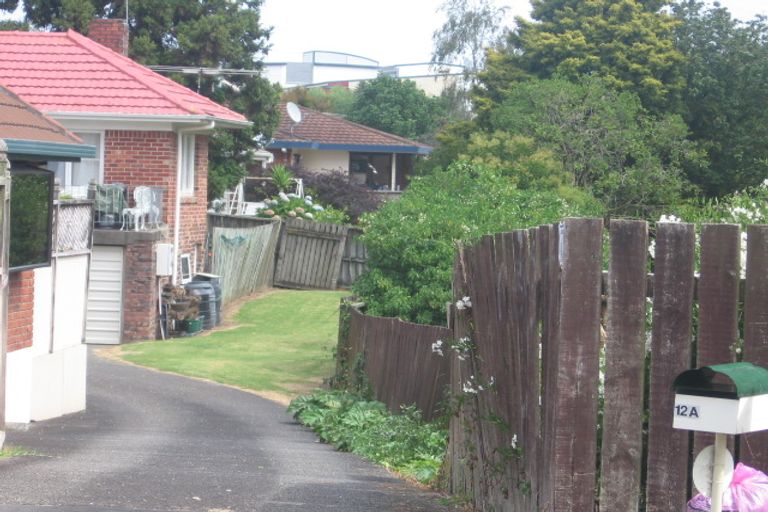 Photo of property in 1/12 Waterloo Road, Milford, Auckland, 0620