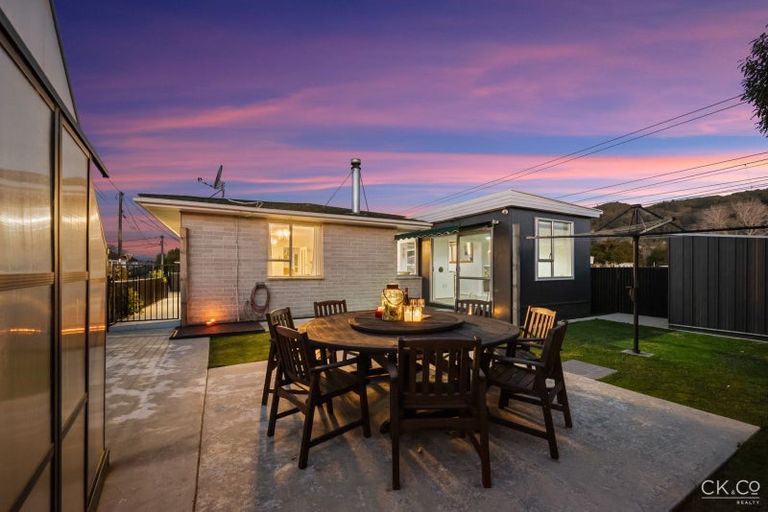 Photo of property in 12a Raukawa Grove, Trentham, Upper Hutt, 5018