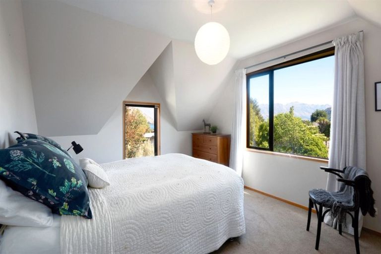 Photo of property in 136 Hunter Crescent, Wanaka, 9305